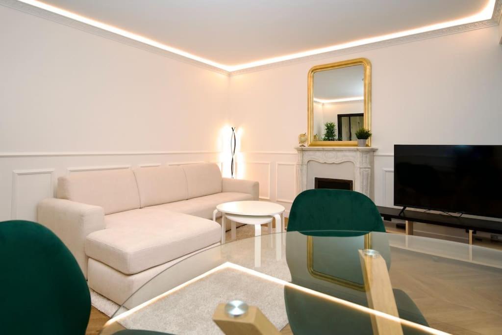 Parisian Style Apartment ميزو الفورْ المظهر الخارجي الصورة